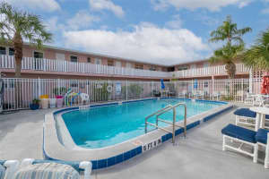 401 Monroe Ave #b201, CAPE CANAVERAL