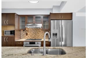 3008 PARKWAY BOULEVARD, KISSIMMEE, FL 34747 - MLS#MFRO6366933