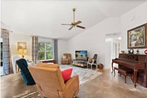 4814 MYRTLE BAY DRIVE, ORLANDO, FL 32829 - MLS#MFRO6366980