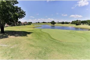 7210 WESTPOINTE BOULEVARD, ORLANDO, FL 32835 - MLS#MFRO6367012