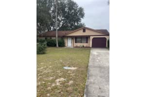 1015 Hickory Rd, OCALA