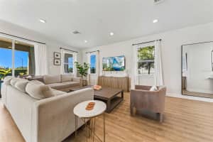 284 SOUTHFIELD STREET, KISSIMMEE, FL 34747 - MLS#MFRO6367139