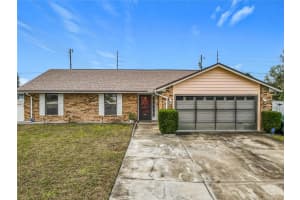 900 Yellowbird Ave, DELTONA