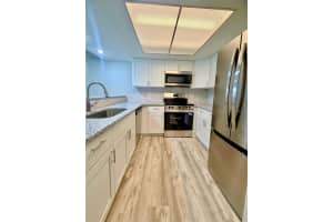 257 CLUB HOUSE BOULEVARD, NEW SMYRNA BEACH, FL 32168 - MLS#MFRO6367368