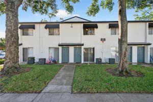 4223 S. SEMORAN BLVD #9, ORLANDO, FL 32822 - MLS#MFRO6367642