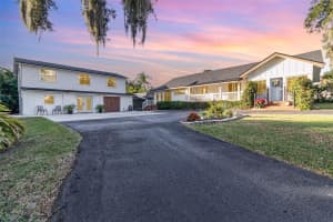 1099 GROVE AVENUE, MOUNT DORA, FL 32757 - MLS#MFRO6367742