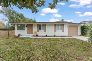 857 GLASGOW AVENUE, DELTONA, FL 32738 - MLS#MFRO6367903