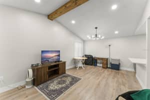 857 GLASGOW AVENUE, DELTONA, FL 32738 - MLS#MFRO6367903