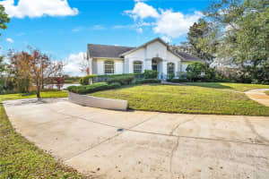 8400 VINTAGE DRIVE, ORLANDO, FL 32835 - MLS#MFRO6368589