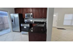 9414 Dearmont Ave Orlando, FL 32825 - Off Market