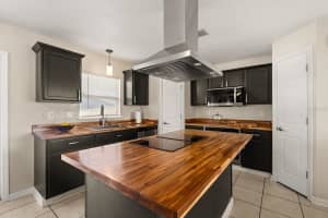 8264 SETTLERS CREEK LOOP, LAKELAND, FL 33810 - MLS#MFRO6368765