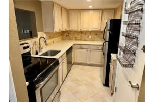 200 MAITLAND AVENUE, ALTAMONTE SPRINGS, FL 32701 - MLS#MFRO6368867