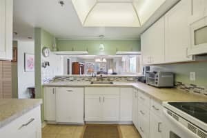 9461 HARBOR GREENS WAY, SEMINOLE, FL 33776 - MLS#MFRO6368906