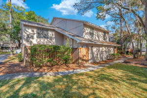 4592 LIGHTHOUSE CIRCLE, ORLANDO, FL 32808 - MLS#MFRO6368962