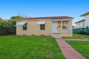 726 FOREST HILL BOULEVARD, WEST PALM BEACH, FL 33405 - MLS#MFRO6369017