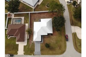 10 LEWIS SHIRE PLACE, PALM COAST, FL 32137 - MLS#MFRO6369088