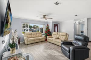 9729 HEATHERWOOD COURT, ORLANDO, FL 32825 - MLS#MFRO6369120