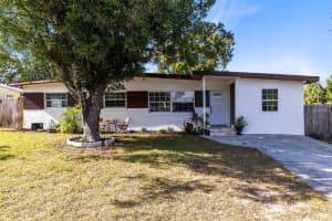 1214 Maverick Dr, APOPKA