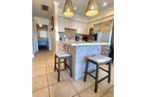 525 MANATEE COURT, VENICE, FL 34285 - MLS#MFRO6369227