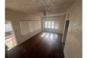 19 PENDLETON AVENUE, EUSTIS, FL 32726 - MLS#MFRO6369228