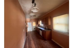 19 PENDLETON AVENUE, EUSTIS, FL 32726 - MLS#MFRO6369228