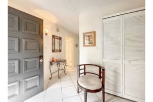 1 ESCONDIDO CIRCLE, ALTAMONTE SPRINGS, FL 32701 - MLS#MFRO6369410