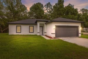 732 W Macroy Pl, DUNNELLON