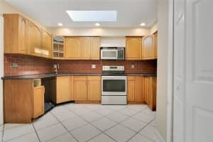 3431 HUNT LANE, OVIEDO, FL 32765 - MLS#MFRO6369560