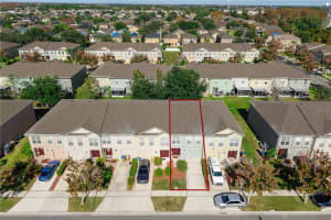 2747 MERRIEWEATHER LANE, KISSIMMEE, FL 34743 - MLS#MFRO6369566