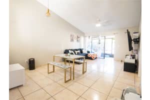 32 SILVER OAK CIRCLE, KISSIMMEE, FL 34743 - MLS#MFRO6369591