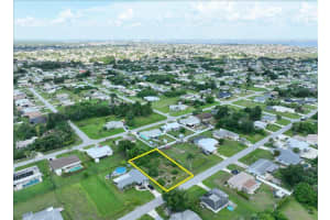 3268 PINETREE STREET, PORT CHARLOTTE, FL 33952 - MLS#MFRO6369876