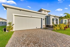 194 EAGLE HARBOR WAY, DAYTONA BEACH, FL 32124 - MLS#MFRO6369925