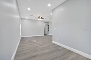 910 WILLIE MAYS PARKWAY, ORLANDO, FL 32811 - MLS#MFRO6370012