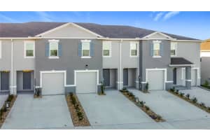2641 Olympic Ct, DAVENPORT