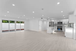 6213 GAMBLE DRIVE, ORLANDO, FL 32808 - MLS#MFRO6370235