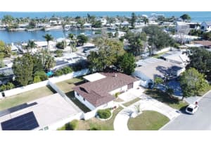 2502 TROPICAL SHORES DRIVE, ST PETERSBURG, FL 33705 - MLS#MFRO6370262