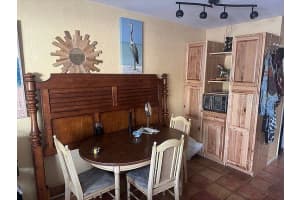 525 MANATEE COURT, VENICE, FL 34285 - MLS#MFRO6370354