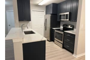 5455 VINELAND ROAD, ORLANDO, FL 32811 - MLS#MFRO6370395