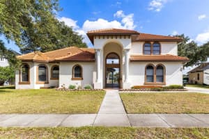2813 BALLARD AVENUE, ORLANDO, FL 32833 - MLS#MFRO6370396