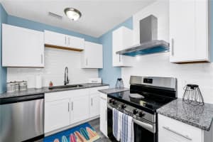 511 ALDER AVENUE, ORLANDO, FL 32807 - MLS#MFRO6370503