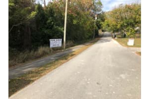 210 BUENA VISTA STREET, DEBARY, FL 32713 Sold 04/05/26