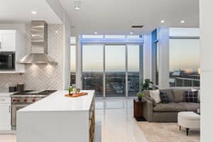 150 ROBINSON STREET, ORLANDO, FL 32801 - MLS#MFRO6370547