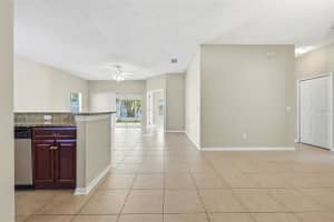 208 WOODBURY PINES CIRCLE, ORLANDO, FL 32828 - MLS#MFRO6370566