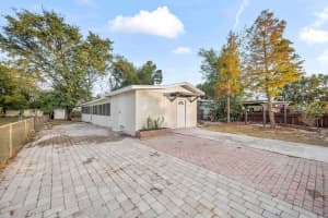 5925 HILLTOP LANE, LAKELAND, FL 33809 - MLS#MFRO6370596