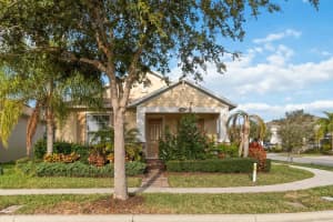 8216 GRAY KINGBIRD DR, WINTER GARDEN, FL 34787 - MLS#MFRO6370636