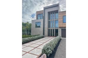 2945 PYRULA DRIVE, LONGBOAT KEY, FL 34228 - MLS#MFRO6370729