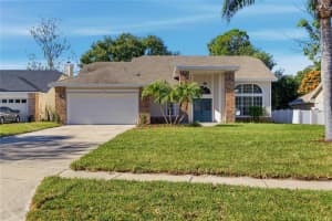 2706 GRETAGREEN COURT, ORLANDO, FL 32835 - MLS#MFRO6370751