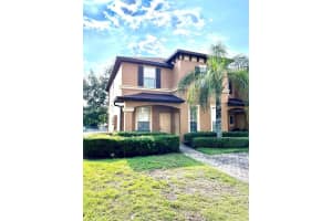 705 La Mirage St, DAVENPORT