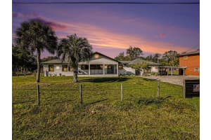 2400 10TH STREET, ORLANDO, FL 32820 - MLS#MFRO6370943