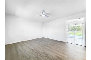 6130 CALENDAR COURT, LAKELAND, FL 33812 - MLS#MFRO6370957